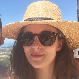 Meet your Posher, Farah